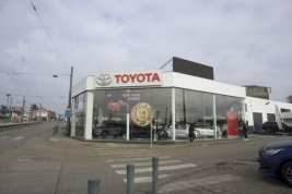 Commerce Véhicules Toyota GCA Castus