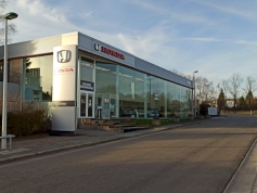 Commerce Véhicules Honda Charleroi by R. Leone