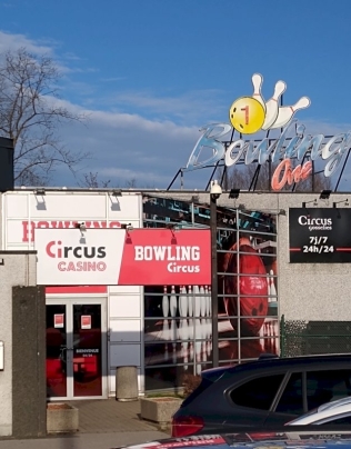 Circus Bowling