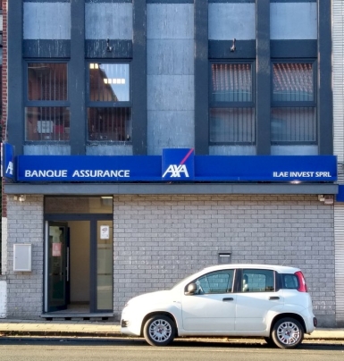 AXA