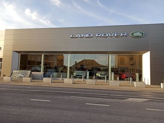 Land Rover: Garage R.Leone S.A.